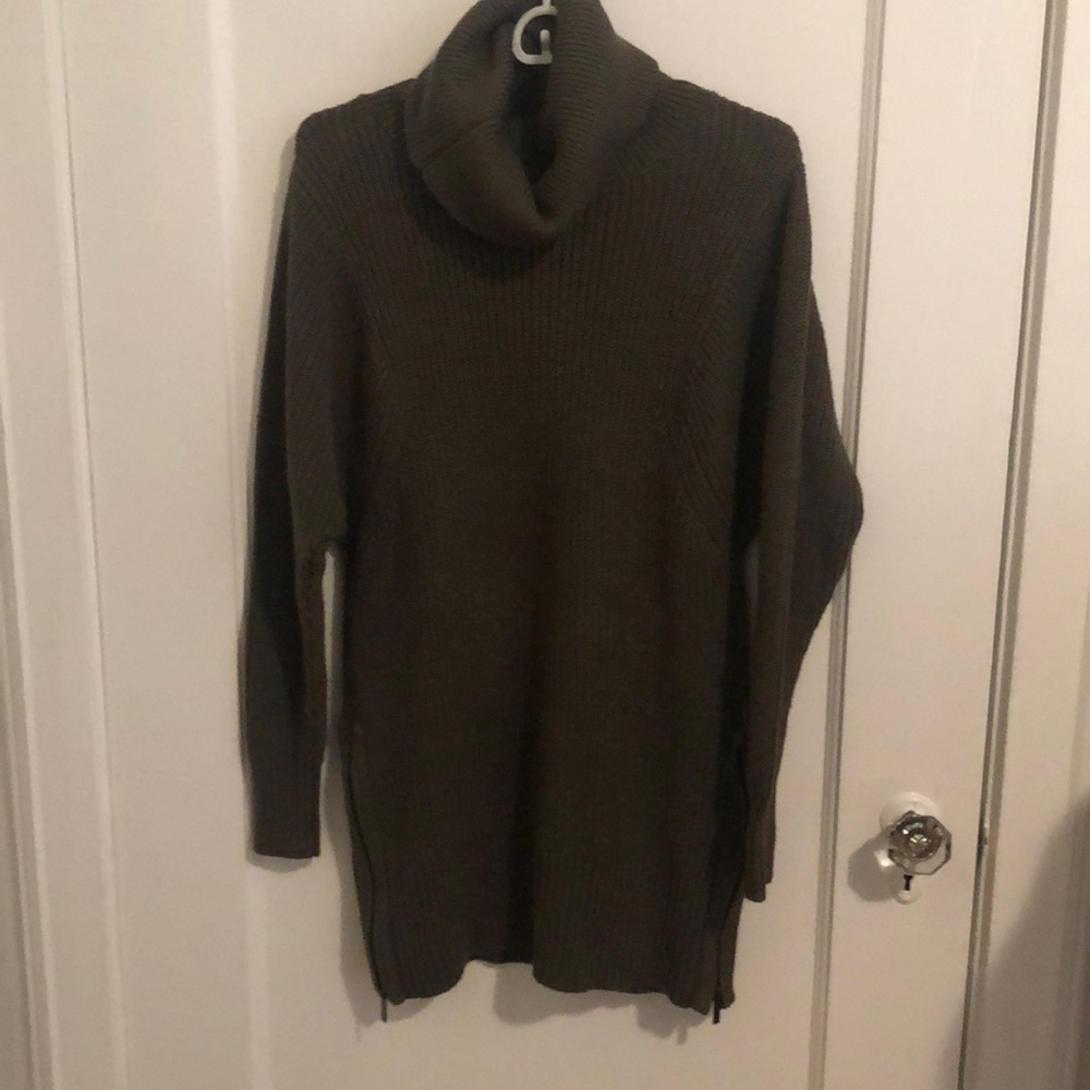 Long turtleneck sweater